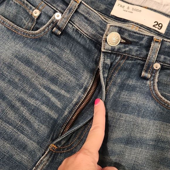 High rise, straight leg Rag & bone distressed jeans size 29! - Picture 12 of 16